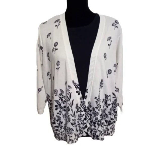 C D Daniels Sweater w Attached Faux Tank Top - Picture 1 of 4